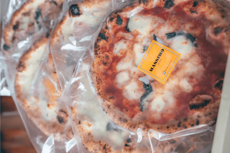 PIZZERIA E OSTERIA MASSIMOの冷凍ピッツァ